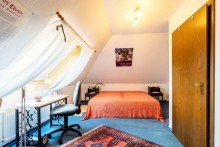 Dachgeschoss - Kinderzimmer Wundersch�nes Einfamilienhaus in ruhiger und sch�ner Lage Hamburgs!