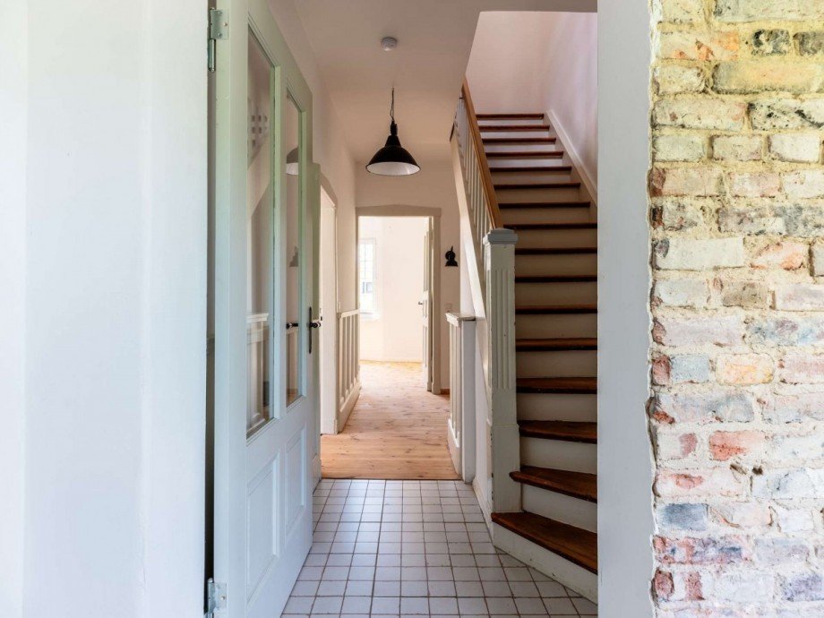 EG_Blick zur Treppe Einfamilienhaus Wandlitz