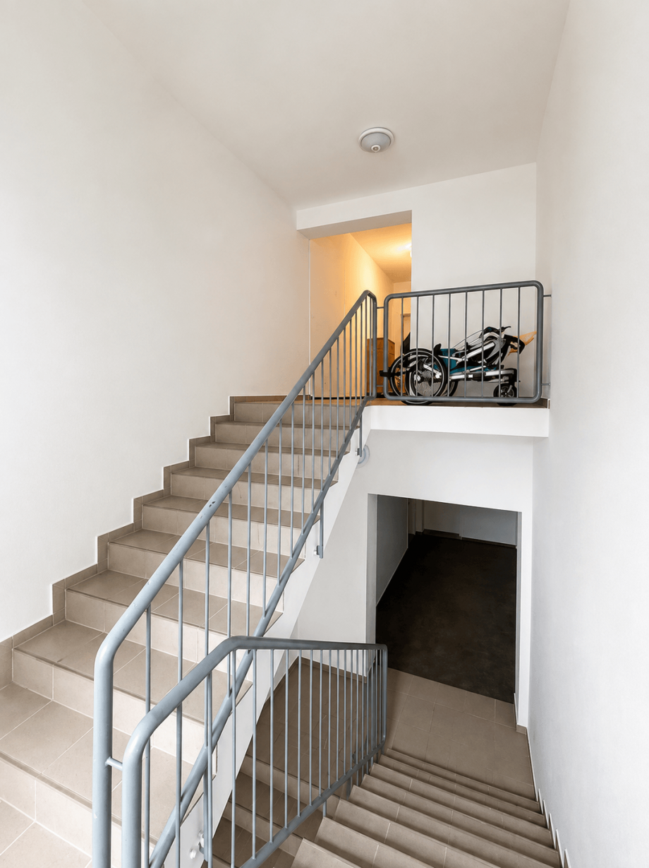 Treppenhaus Wohnung K�hlungsborn