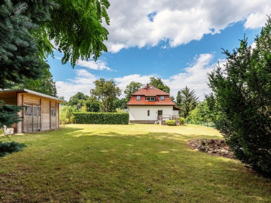 R18 Blick vom Garten zum Haus Einfamilienhaus Wandlitz