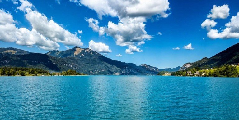 Blick auf den Wolfgangsee St. Wolfgang im Salzkammergut Grundst�ck Grundst�ck direkt am Wolfgangsee!