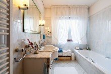 Hochparterre - Badezimmer Wundersch�nes Einfamilienhaus in ruhiger und sch�ner Lage Hamburgs!