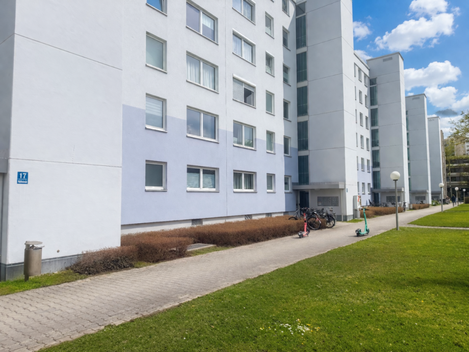 M�nchen 81379 - 10 Stellpl�tze Tiefgarage M�nchen