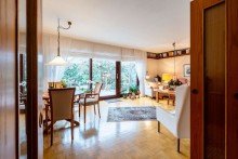Hochparterre - Wohnzimmer Wundersch�nes Einfamilienhaus in ruhiger und sch�ner Lage Hamburgs!